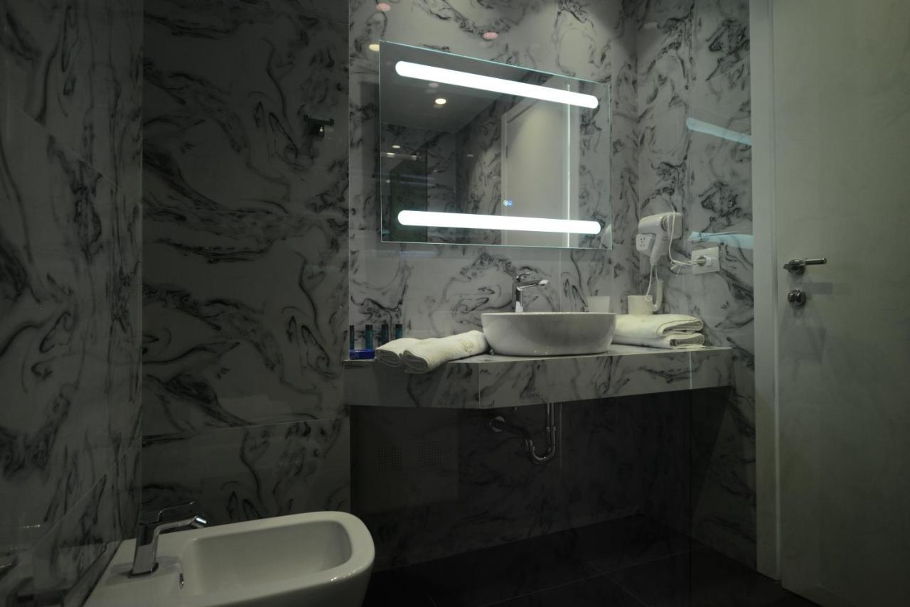 Ebbi Hotel Дхерми Экстерьер фото