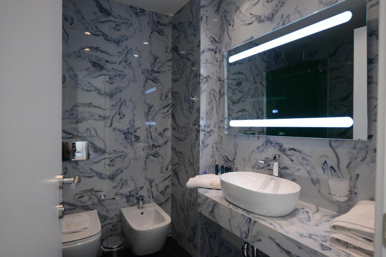 Ebbi Hotel Дхерми Экстерьер фото