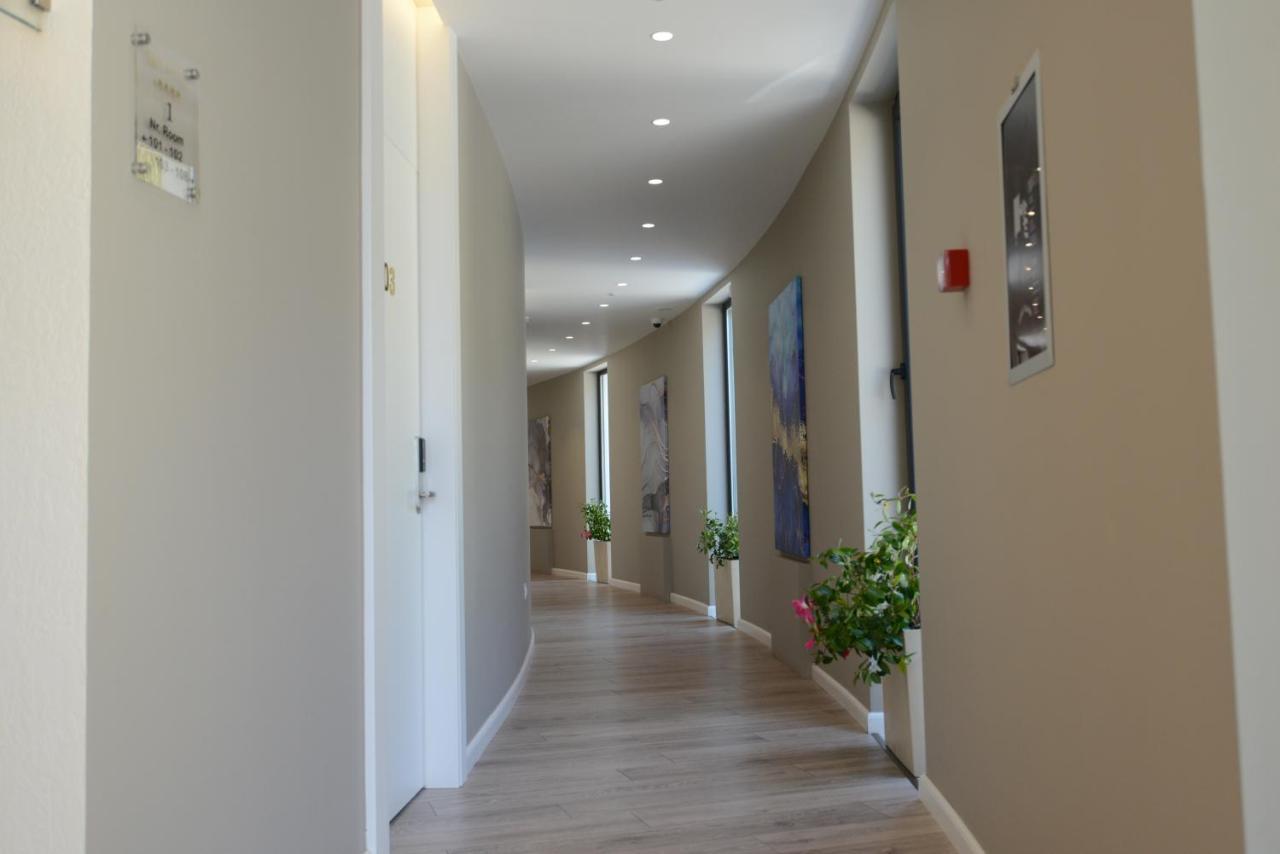 Ebbi Hotel Дхерми Экстерьер фото